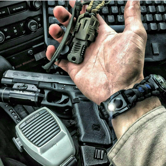 First Responder Strap - Police LEO rescue paracord bracelet ...